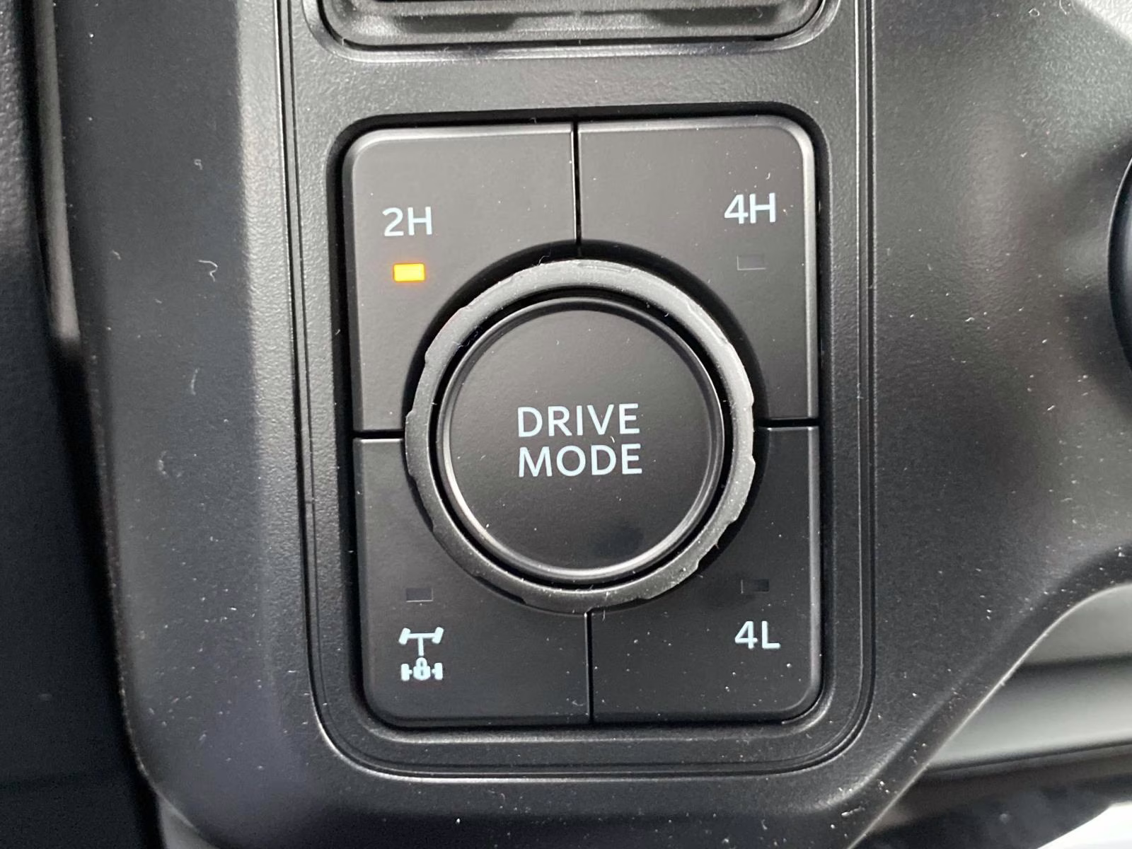 2026 Star White Metallic Tri-Coat Ford Super Duty F-250 SRW Platinum 4X4 Truck