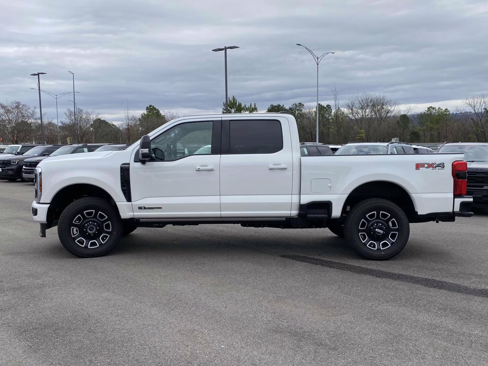 2026 Star White Metallic Tri-Coat Ford Super Duty F-250 SRW Platinum 4X4 Truck
