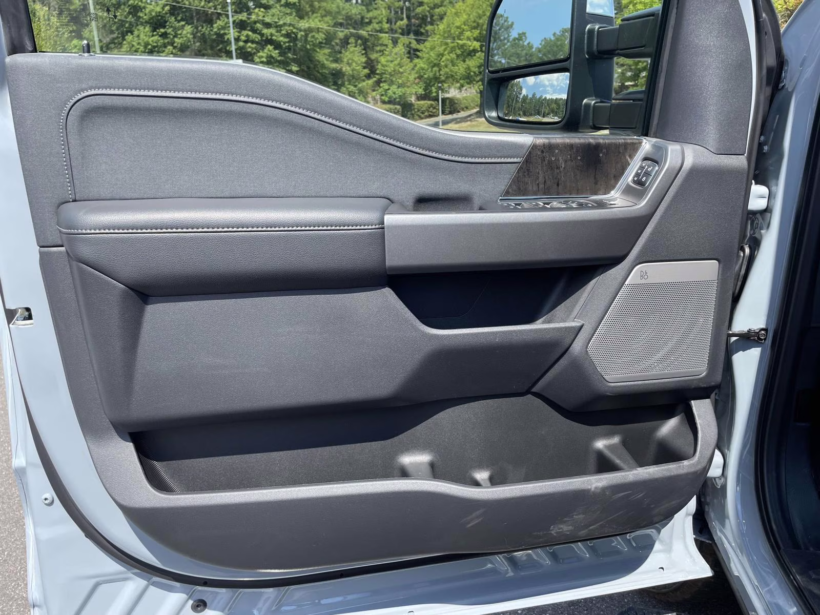 2026 Glacier Gray Ford Super Duty F-350 SRW Lariat 4X4 Truck