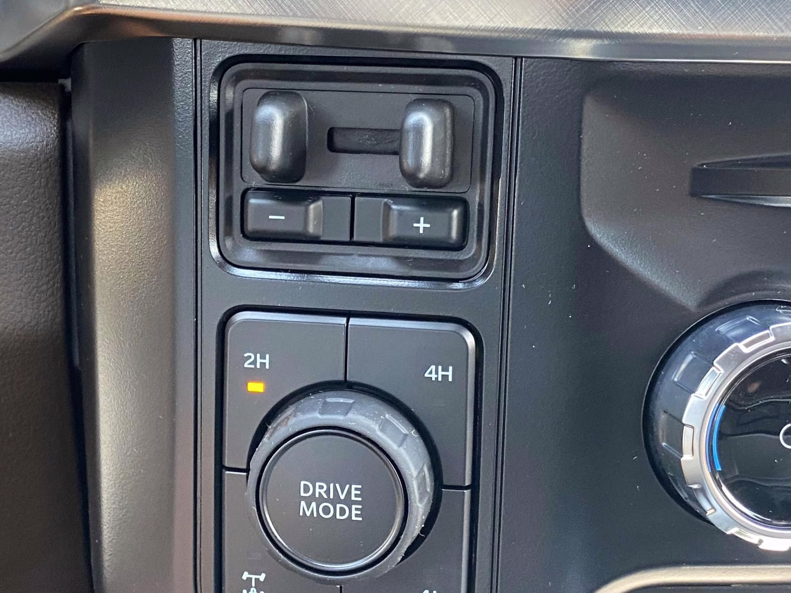 2025 Black Metallic Ford Super Duty F-350 SRW King Ranch 4X4 Truck