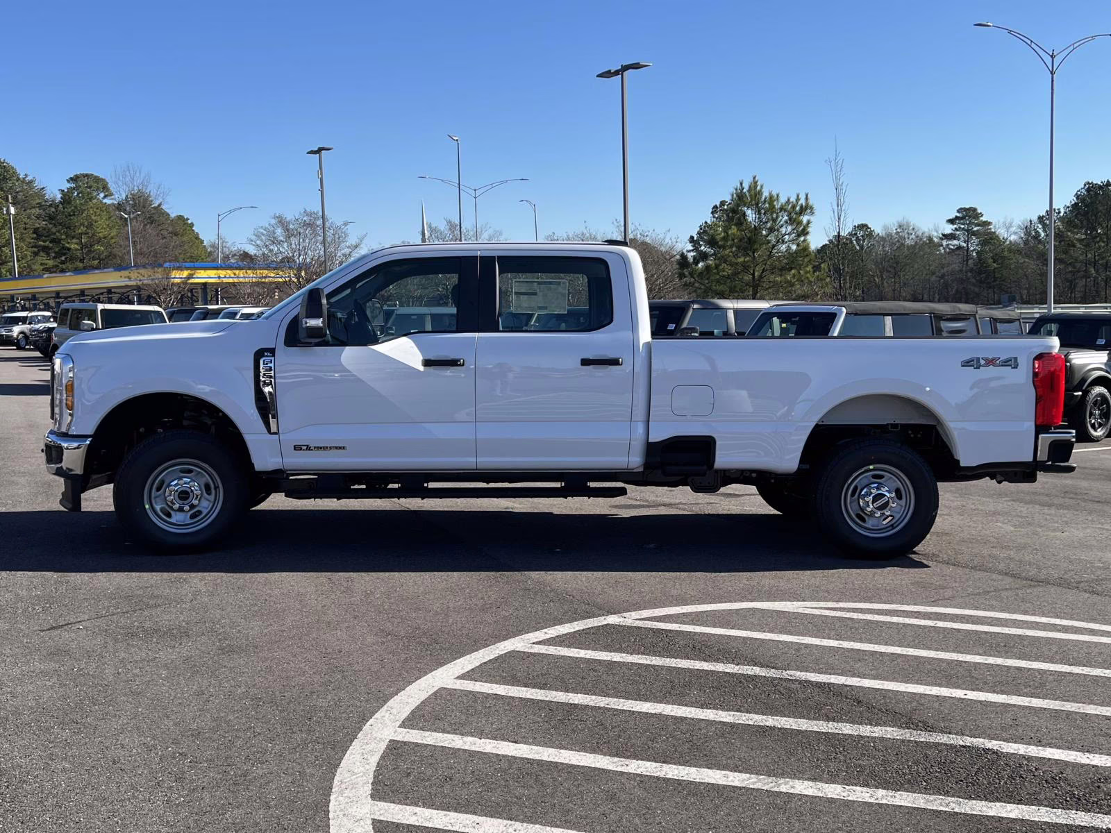 2026 Oxford White Ford Super Duty F-350 SRW XL 4X4 Truck