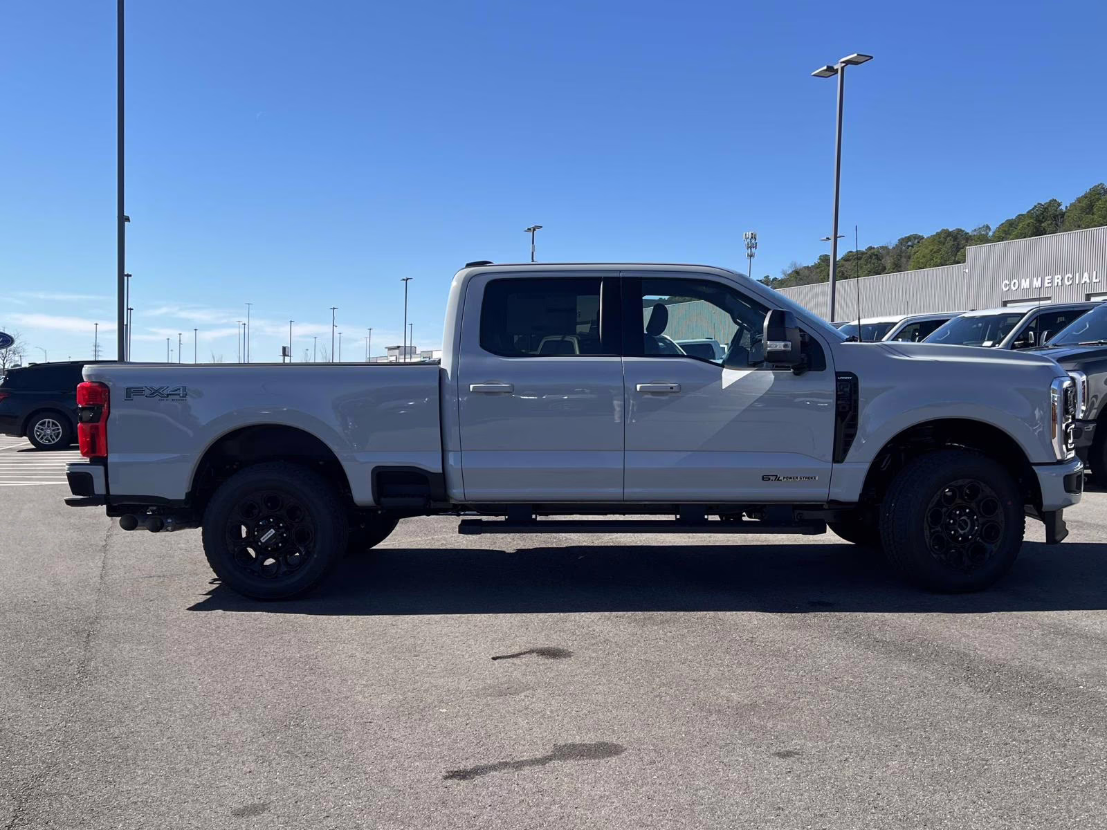 2026 Avalanche Ford Super Duty F-350 SRW Lariat 4X4 Truck