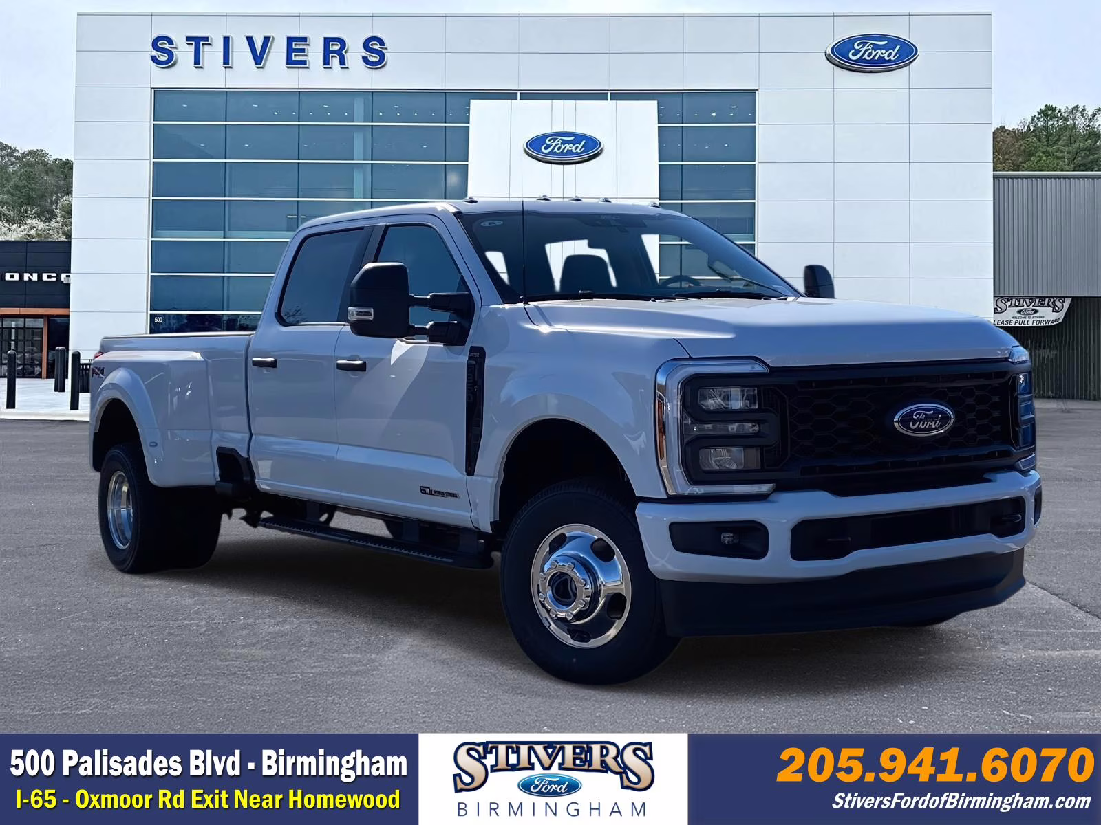 2026 Oxford White Ford Super Duty F-350 DRW XL 4X4 Truck