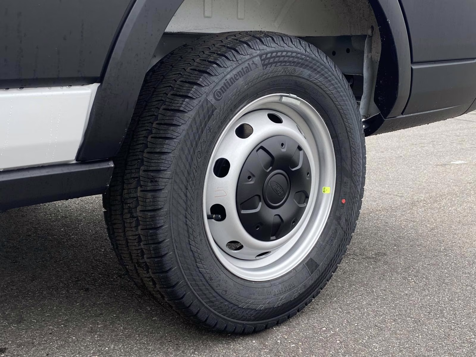 2026 Oxford White Ford Transit-250 Base RWD Van