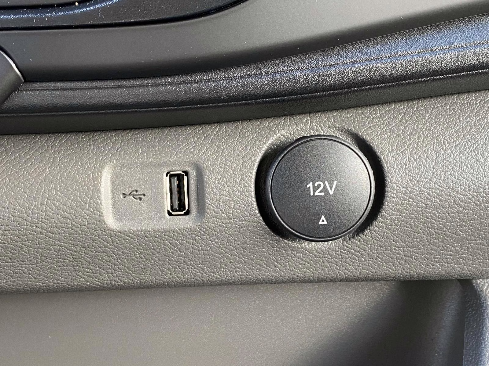 2026 Oxford White Ford Transit-250 Base RWD Van