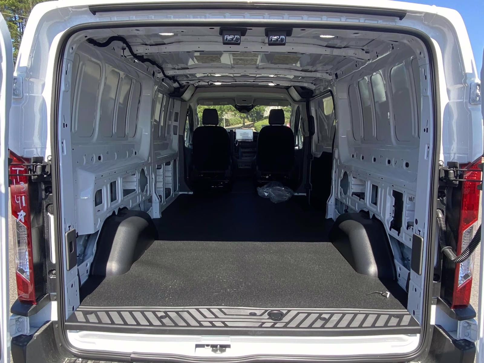 2025 Oxford White Ford Transit-250 Base AWD Van