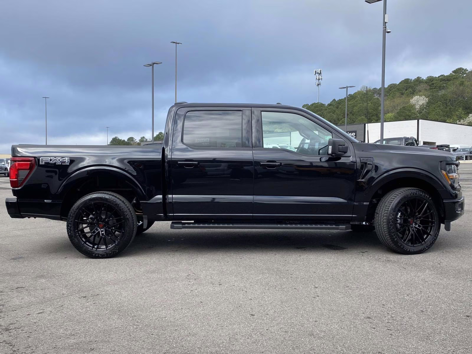 2025 Agate Black Metallic Ford F-150 XLT 4X4 Truck