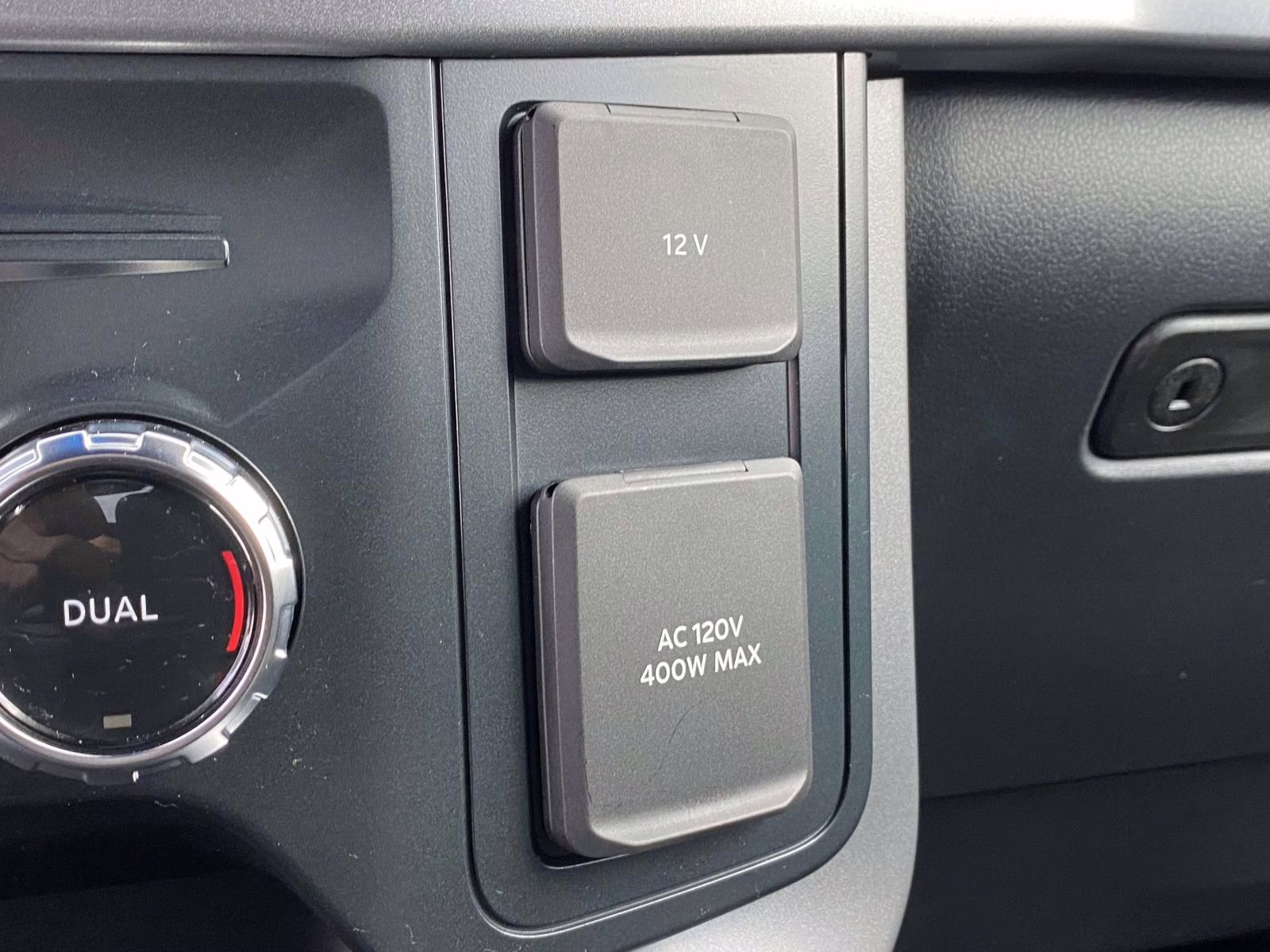 2025 Agate Black Metallic Ford F-150 XLT 4X4 Truck