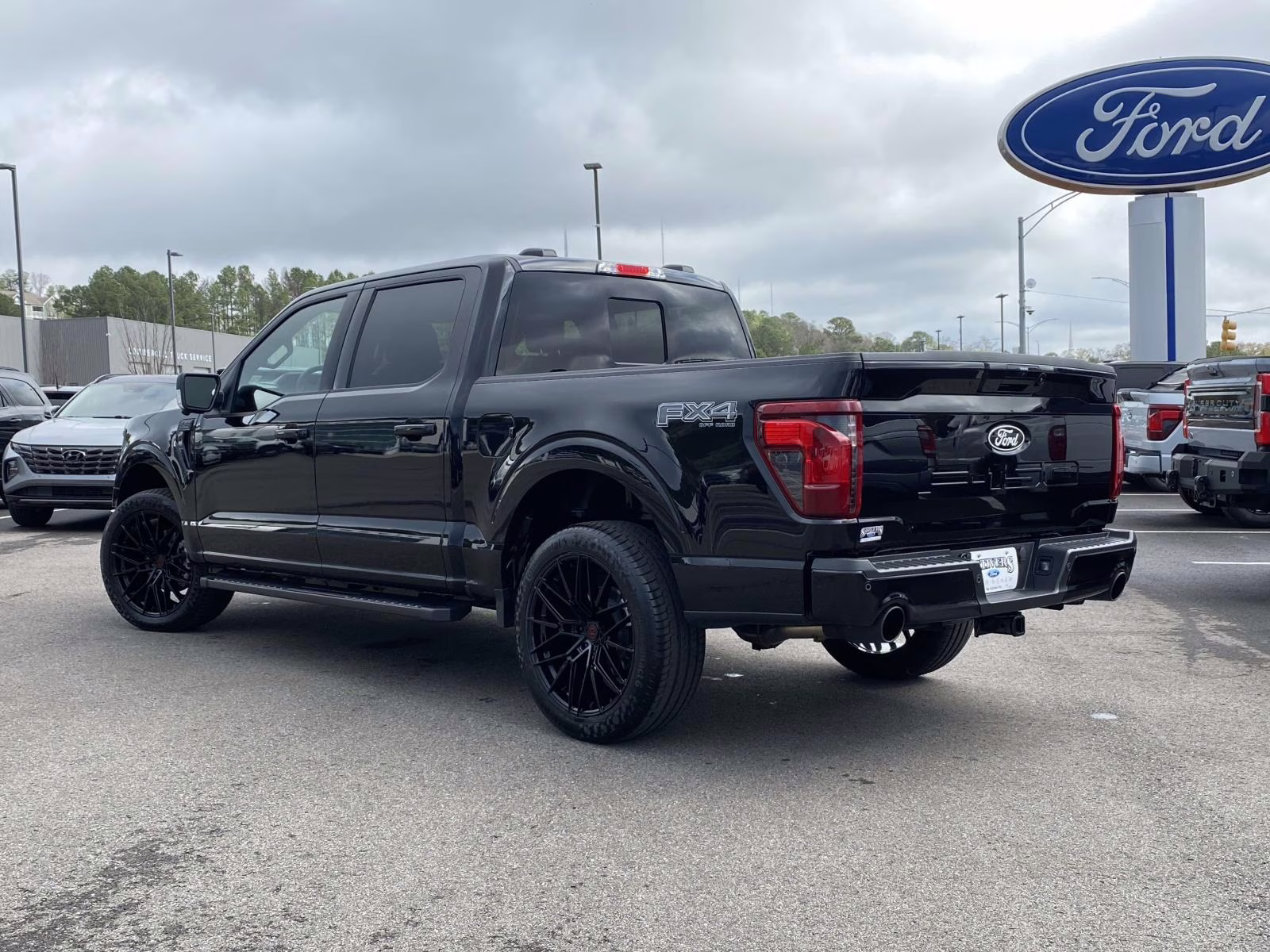 2025 Agate Black Metallic Ford F-150 XLT 4X4 Truck