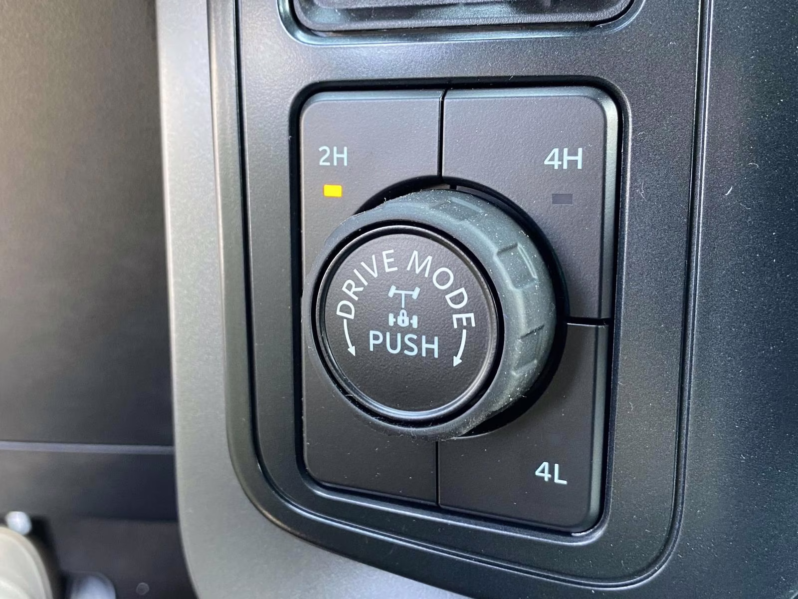 2025 Agate Black Metallic Ford F-150 XLT 4X4 Truck