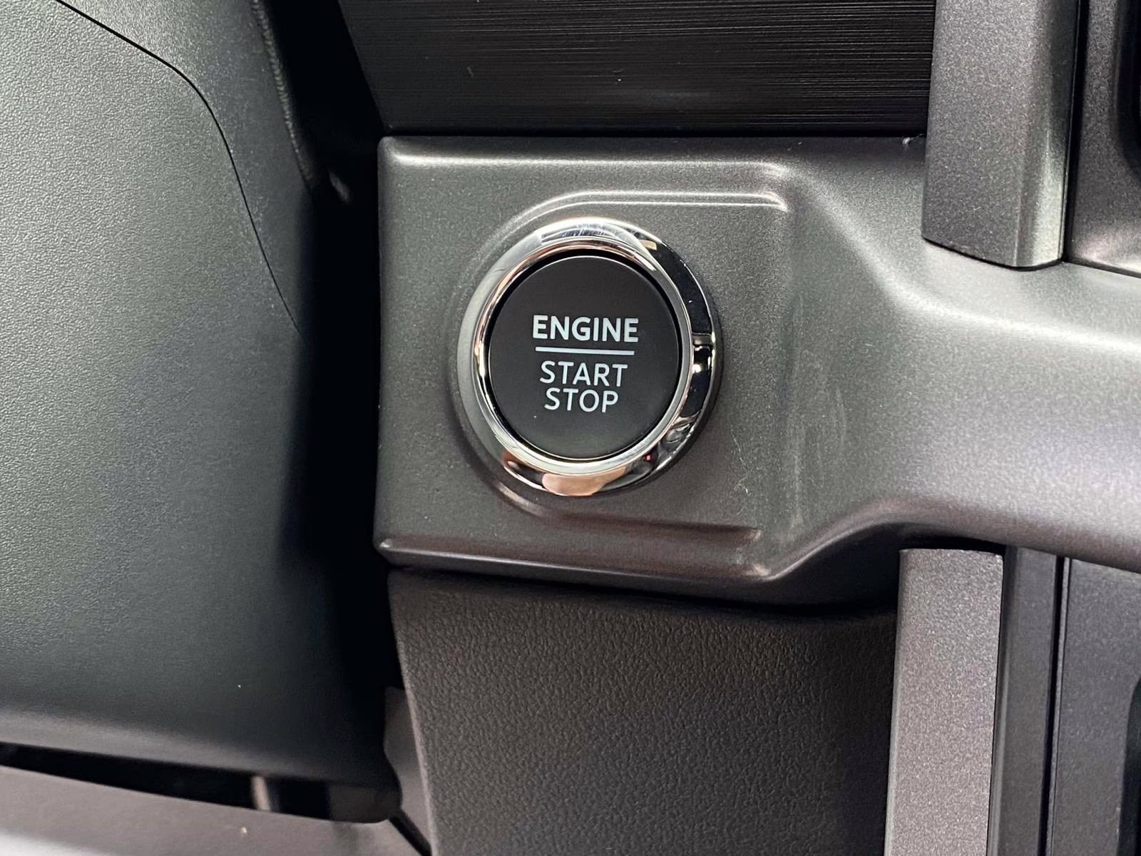 2025 Agate Black Metallic Ford F-150 XLT 4X4 Truck