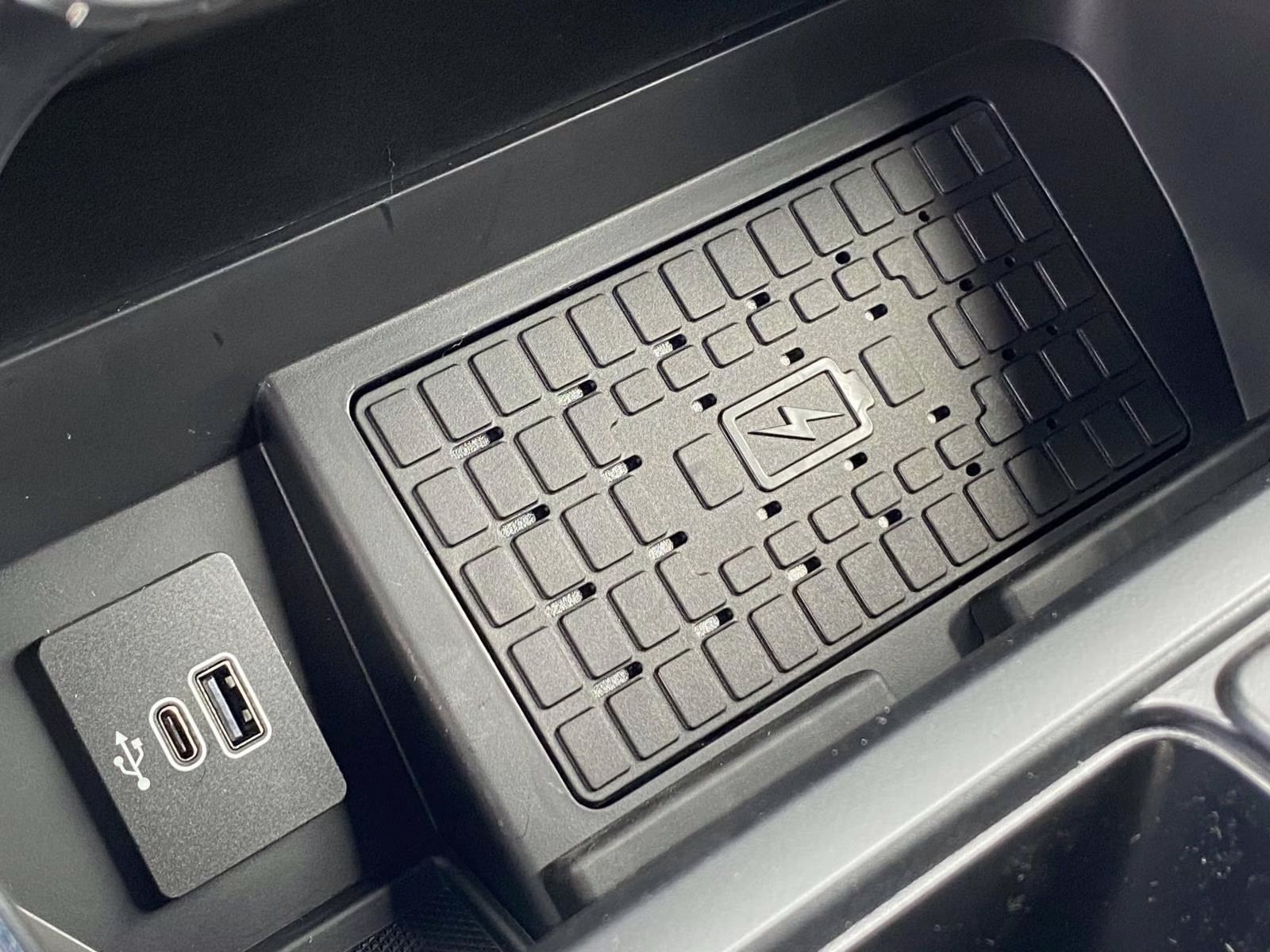 2025 Agate Black Metallic Ford F-150 XLT 4X4 Truck