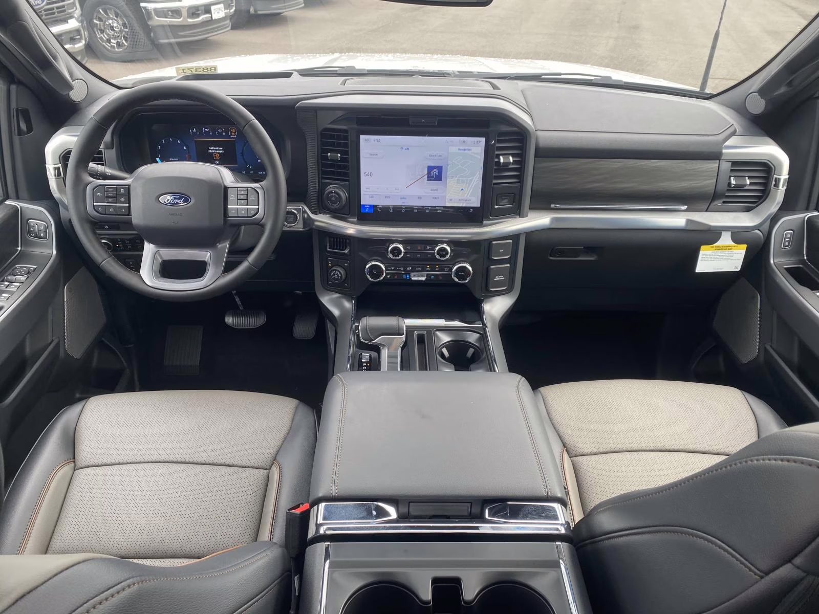 2025 White Metallic Ford F-150 Lariat 4X4 Truck