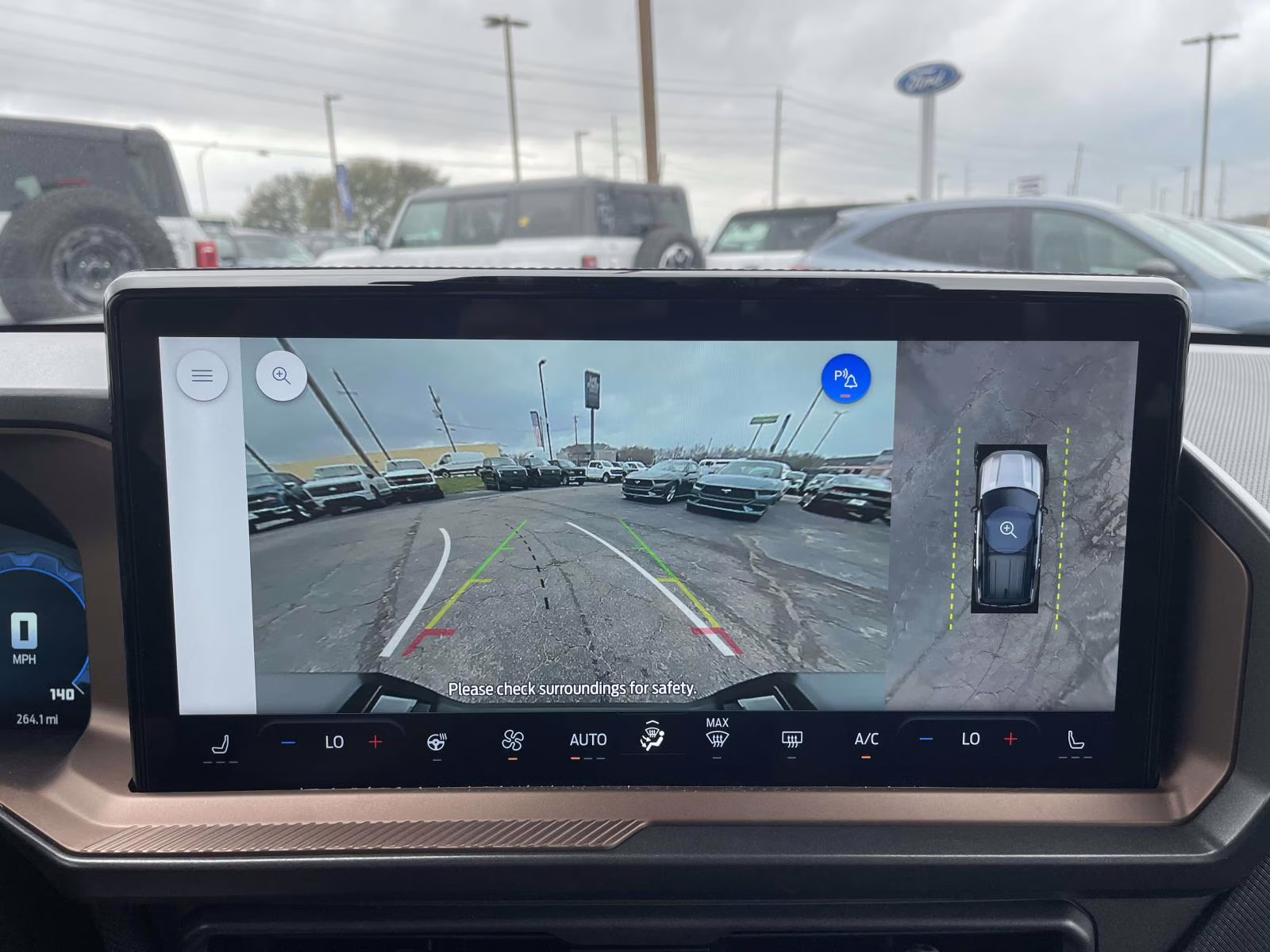 2025 Gray Metallic Ford Bronco Sport Outer Banks 4X4 SUV