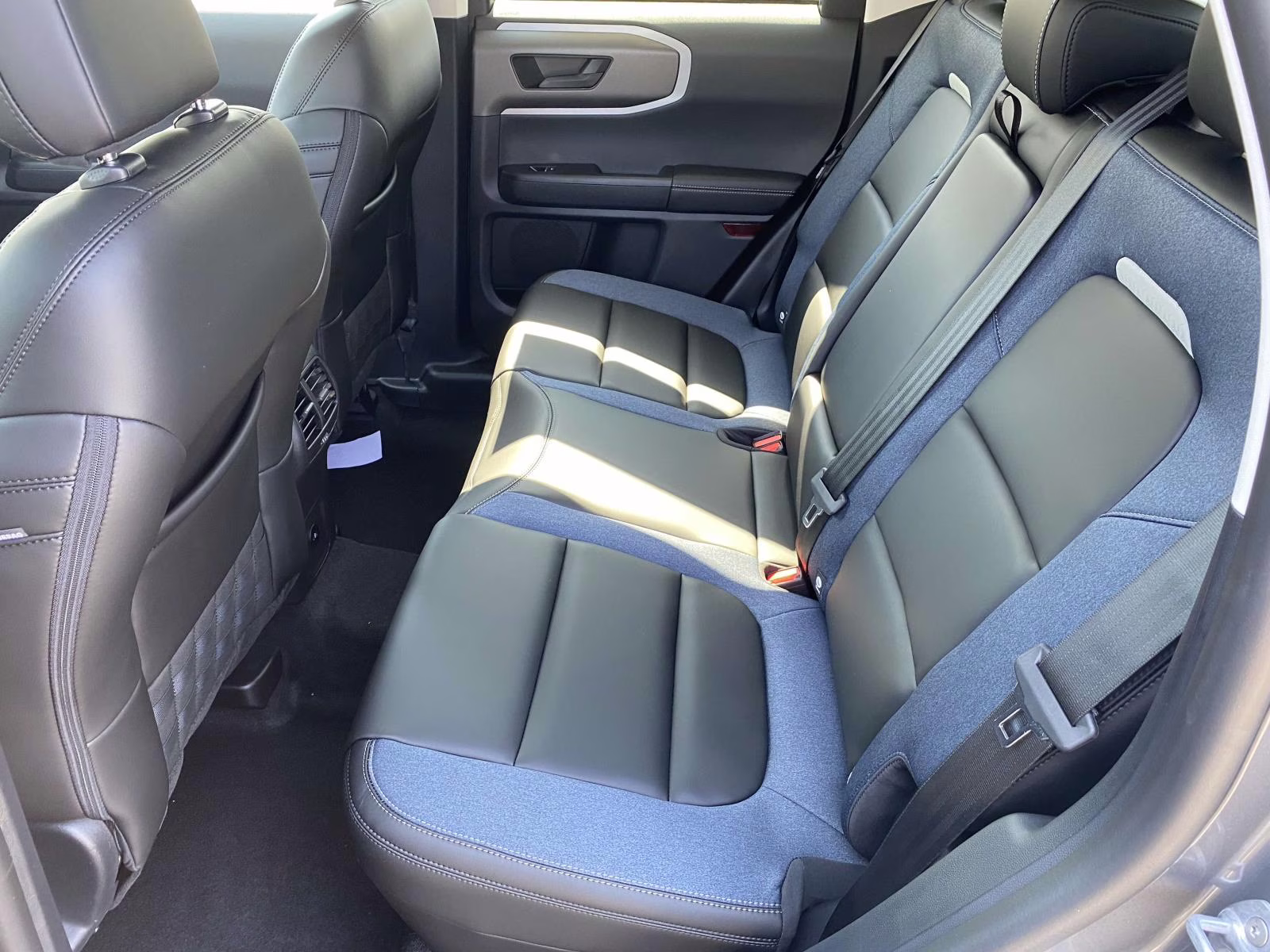 2025 Gray Metallic Ford Bronco Sport Outer Banks 4X4 SUV