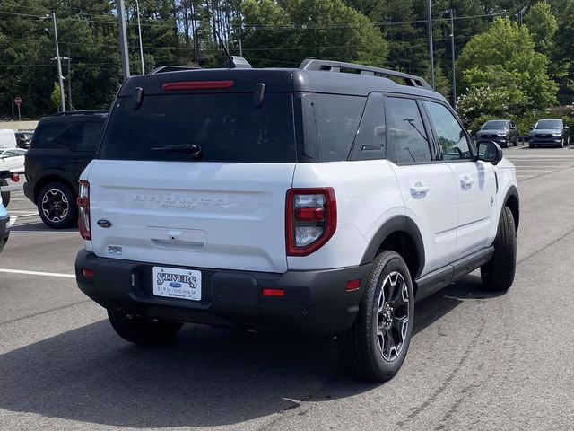 2025 Oxford White Ford Bronco Sport Outer Banks 4X4 SUV
