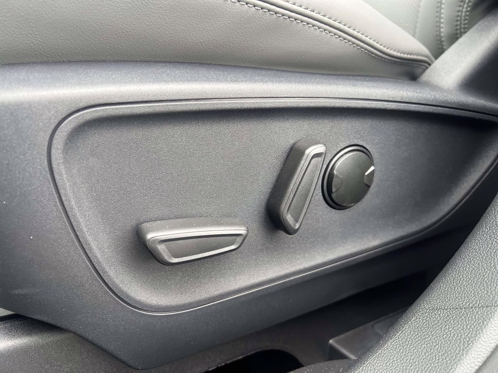 2025 Oxford White Ford Bronco Sport Badlands 4X4 SUV