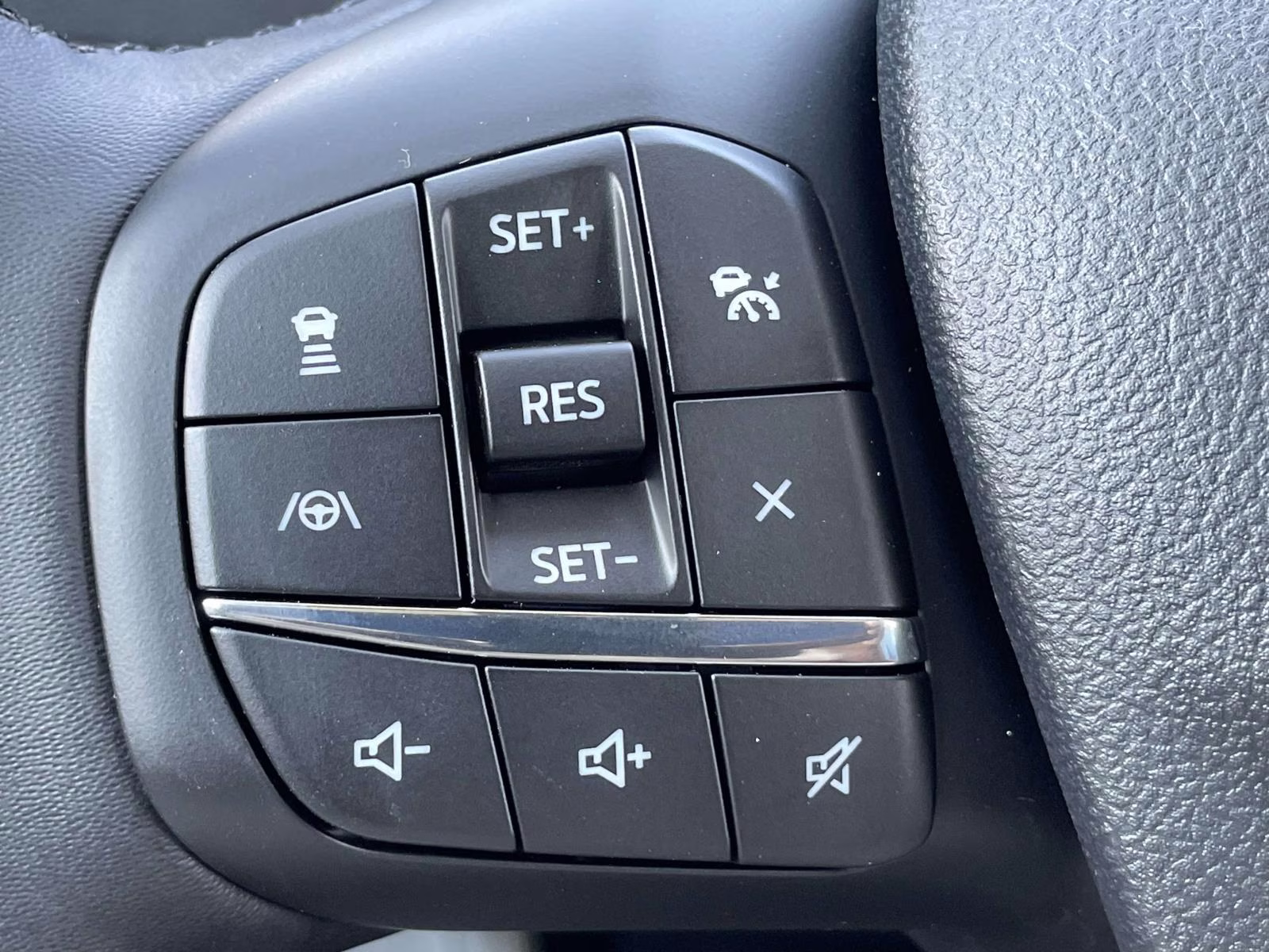 2025 Oxford White Ford Bronco Sport Badlands 4X4 SUV