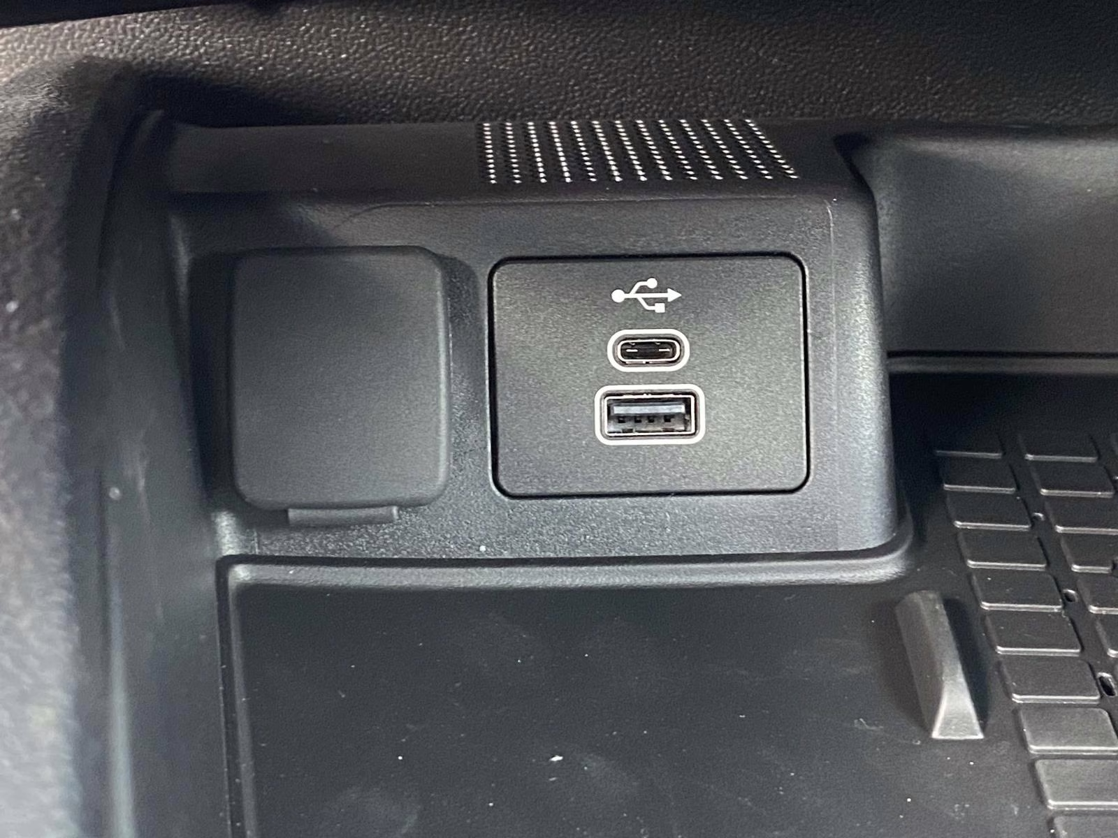 2025 Shadow Black Ford Bronco Sport Heritage 4X4 SUV