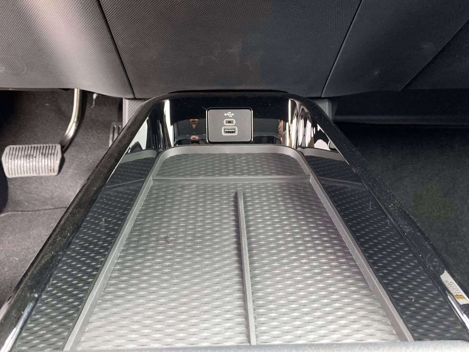 2026 White Metallic Ford Mustang Mach-E Select RWD SUV