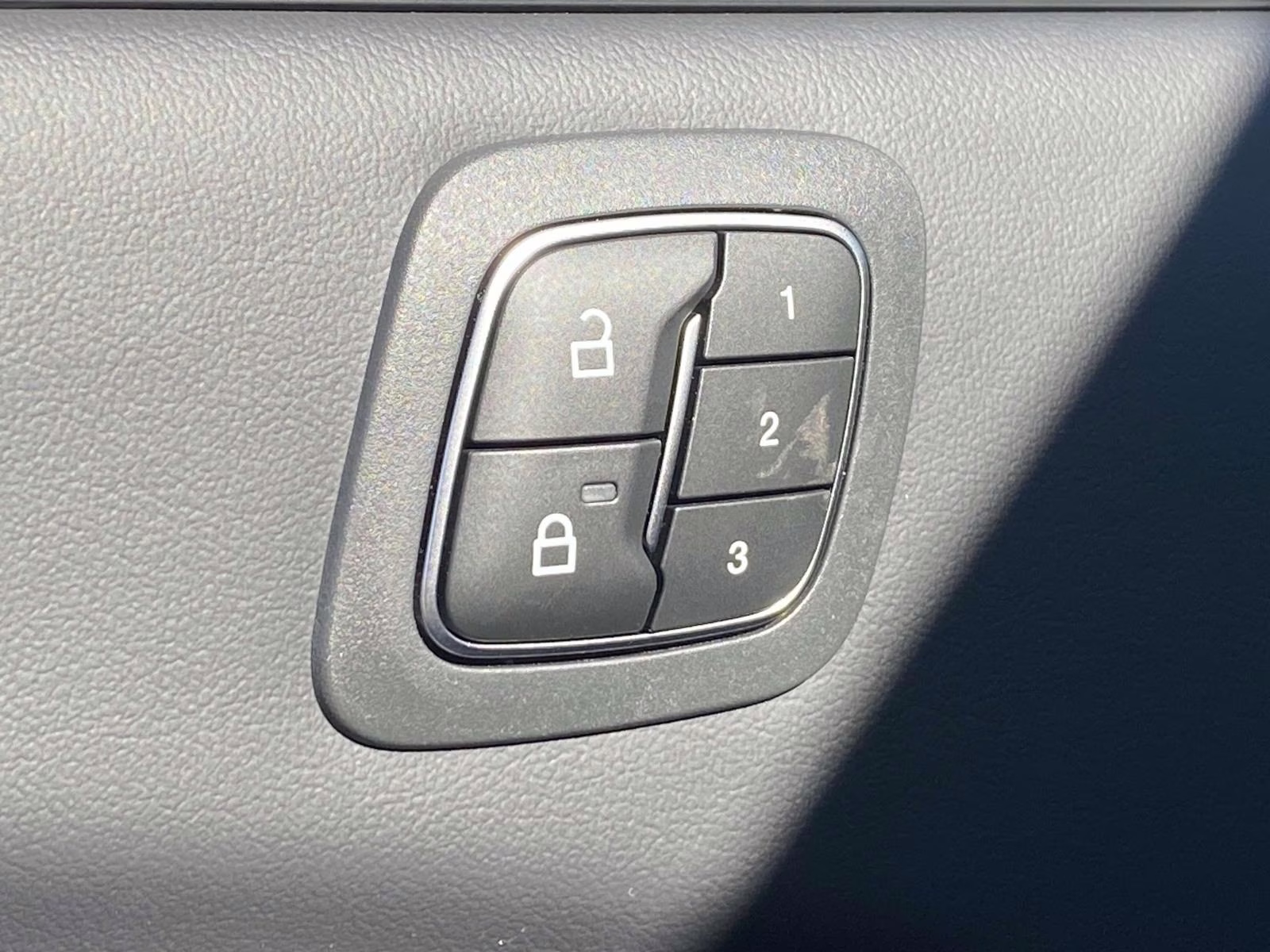 2025 Molten Magenta Metallic Tinted Clearcoat Ford Mustang Mach-E Premium RWD SUV