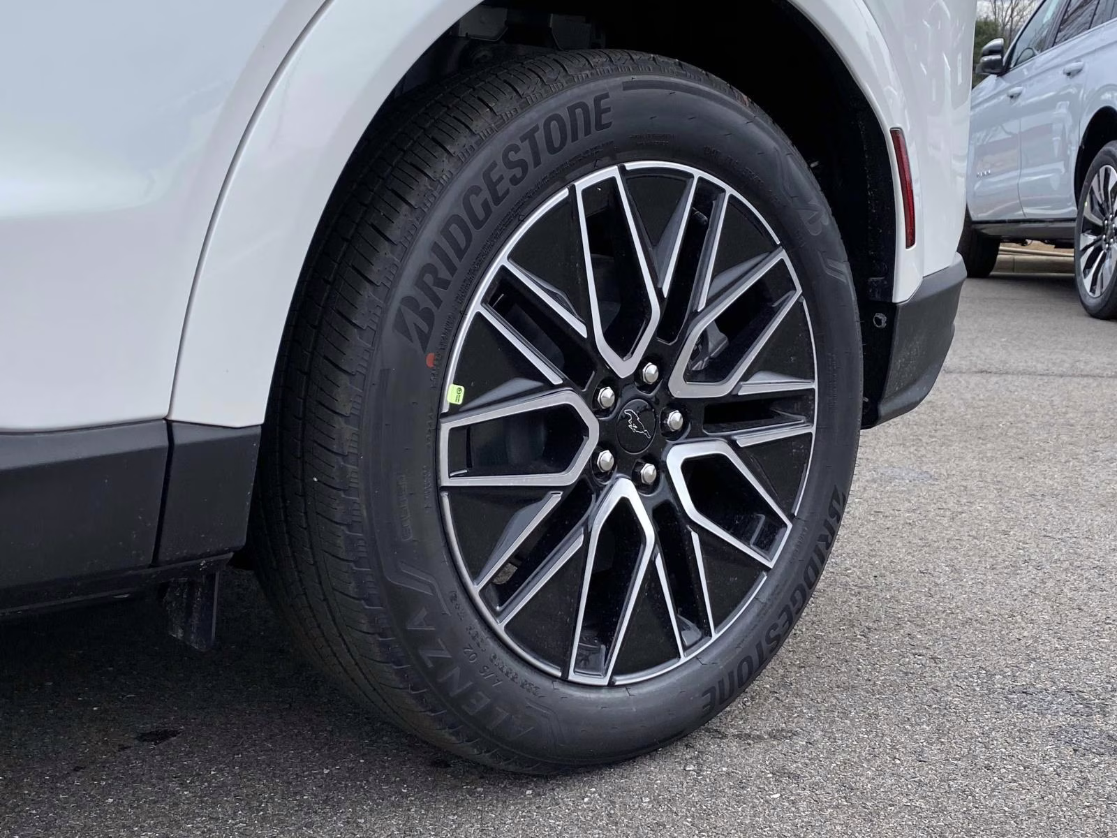 2025 Star White Metallic Tri-Coat Ford Mustang Mach-E Premium RWD SUV