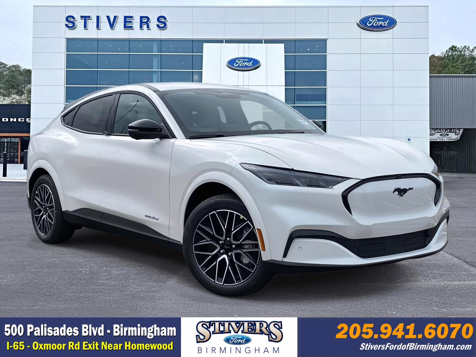 2025 Star White Metallic Tri-Coat Ford Mustang Mach-E Premium RWD SUV