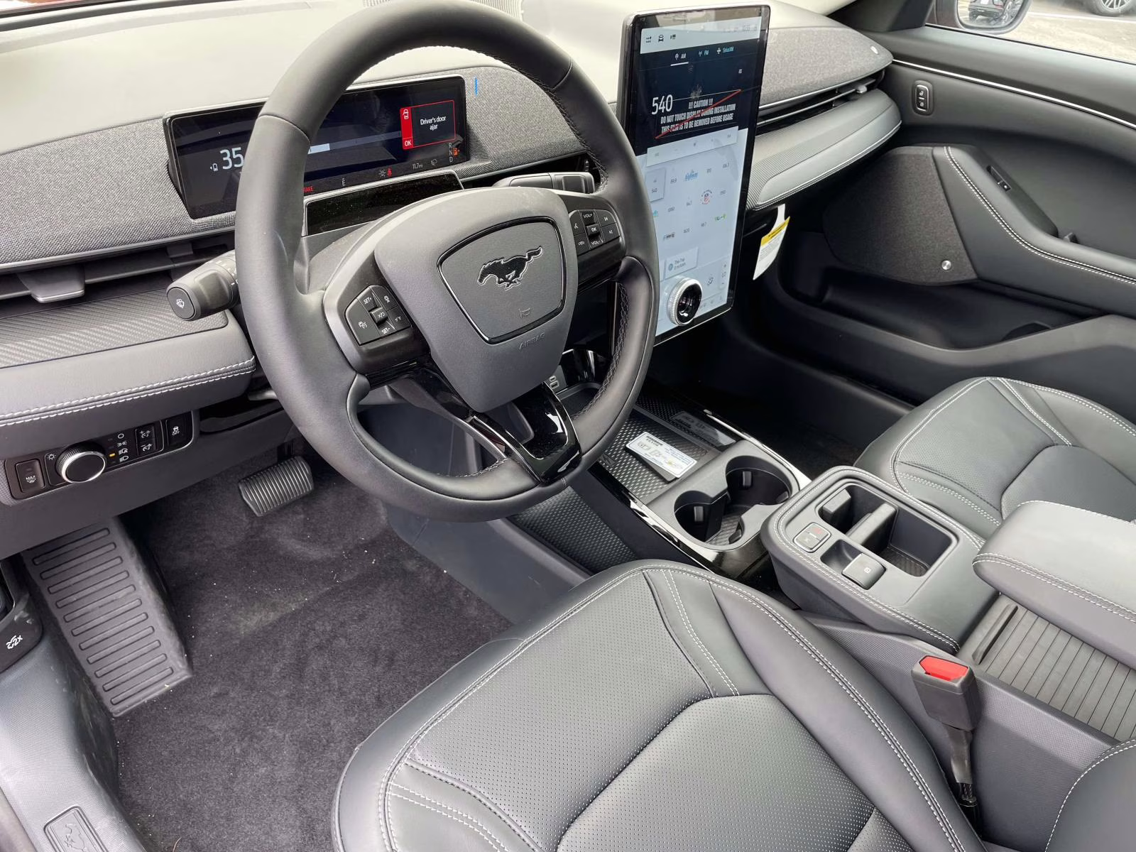 2025 Molten Magenta Metallic Tinted Clearcoat Ford Mustang Mach-E Premium RWD SUV