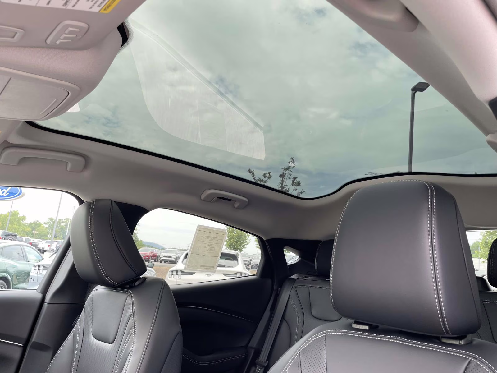 2025 Molten Magenta Metallic Tinted Clearcoat Ford Mustang Mach-E Premium RWD SUV