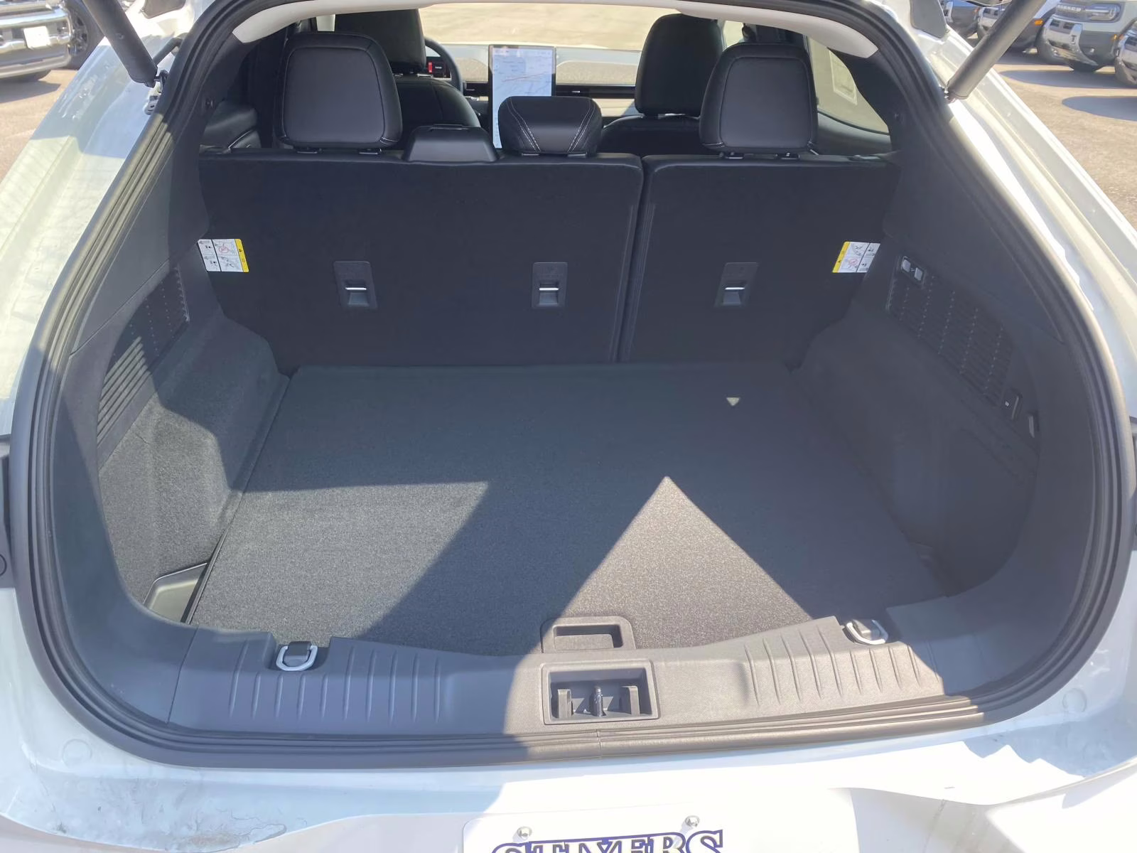 2025 Star White Metallic Tri-Coat Ford Mustang Mach-E Premium RWD SUV