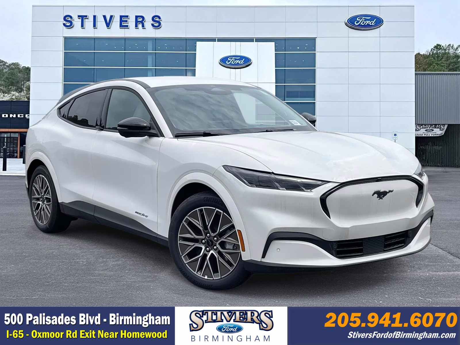 2025 Star White Metallic Tri-Coat Ford Mustang Mach-E Premium RWD SUV