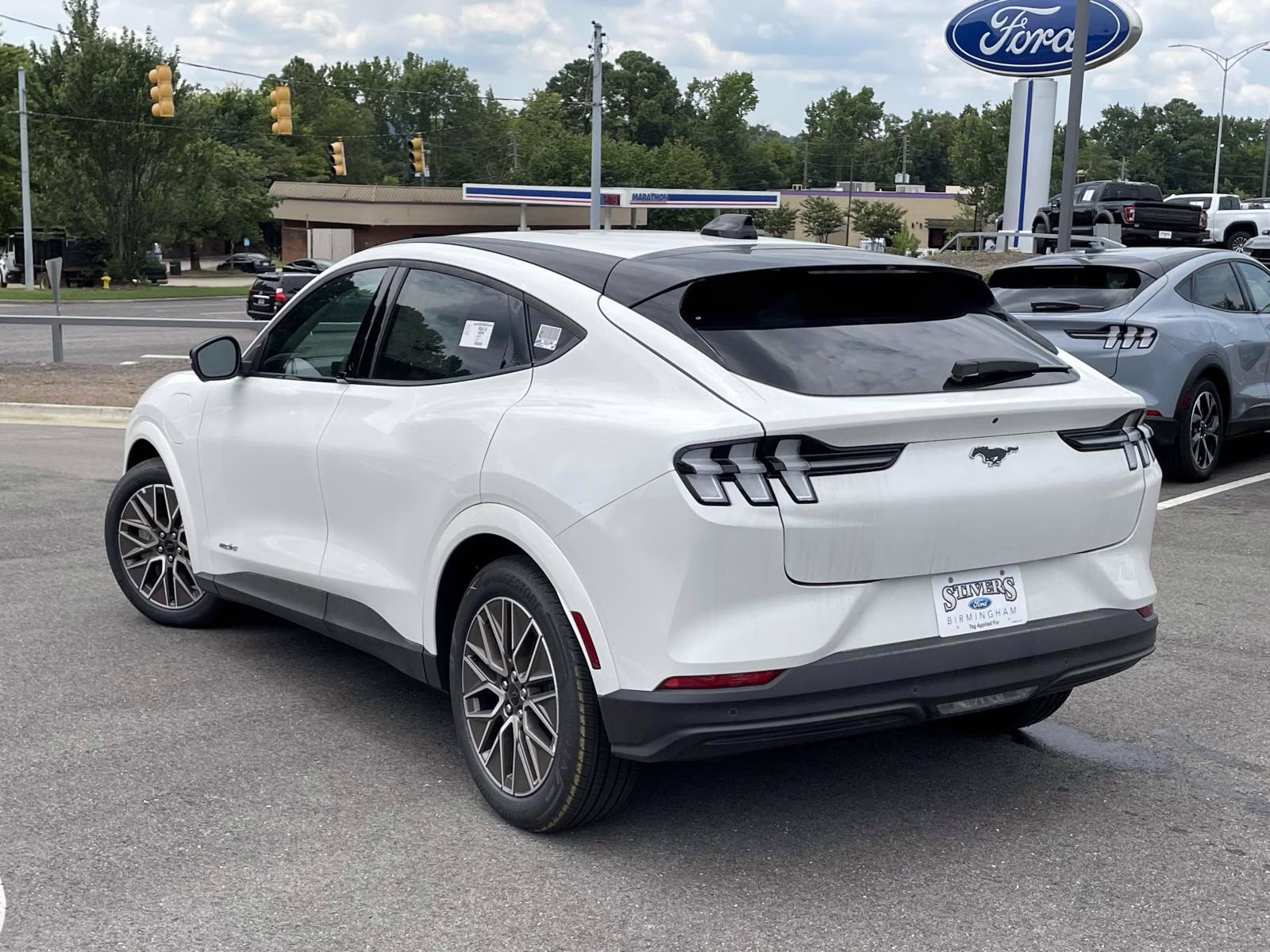 2025 Star White Metallic Tri-Coat Ford Mustang Mach-E Premium RWD SUV