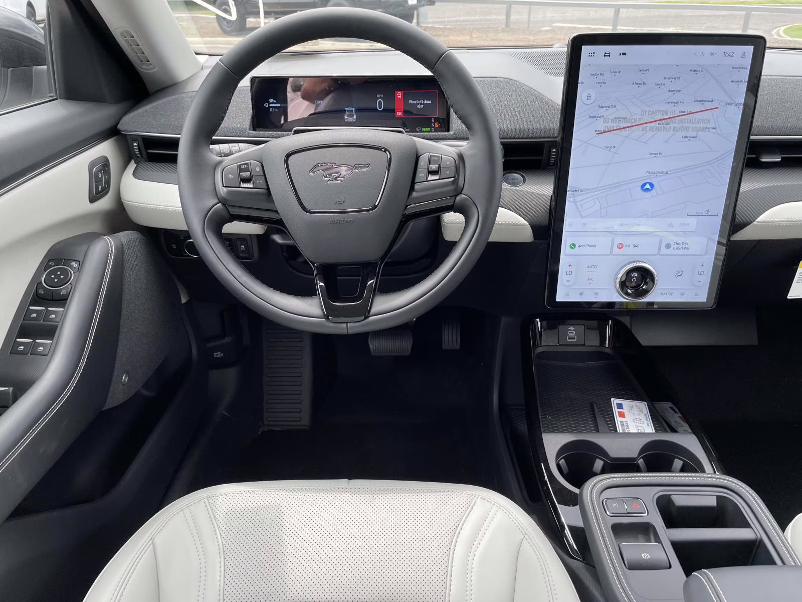 2025 Star White Metallic Tri-Coat Ford Mustang Mach-E Premium RWD SUV