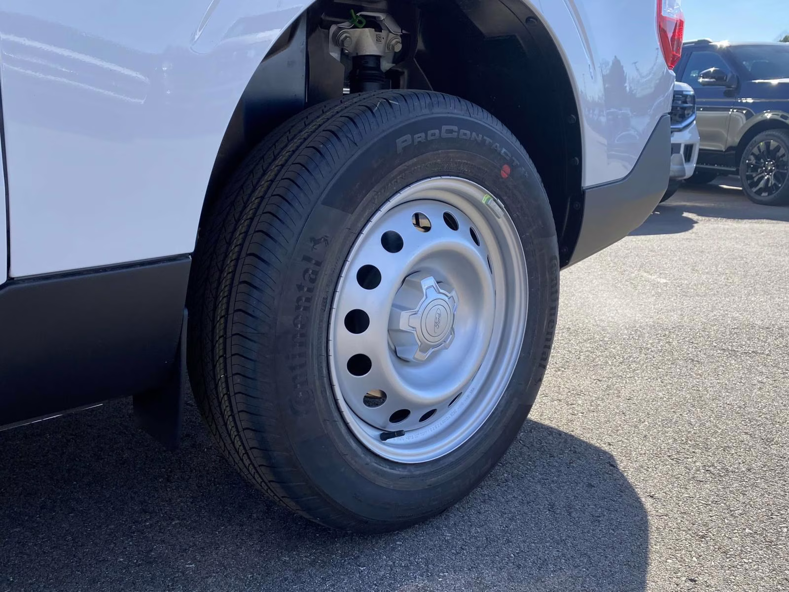 2026 Oxford White Ford Maverick XL FWD Truck