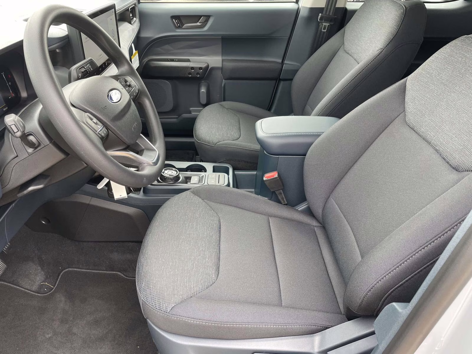 2026 White Metallic Ford Maverick XL FWD Truck