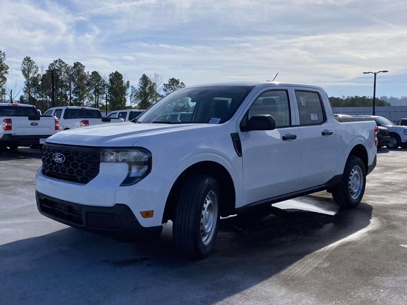 2025 Oxford White Ford Maverick XL AWD Truck