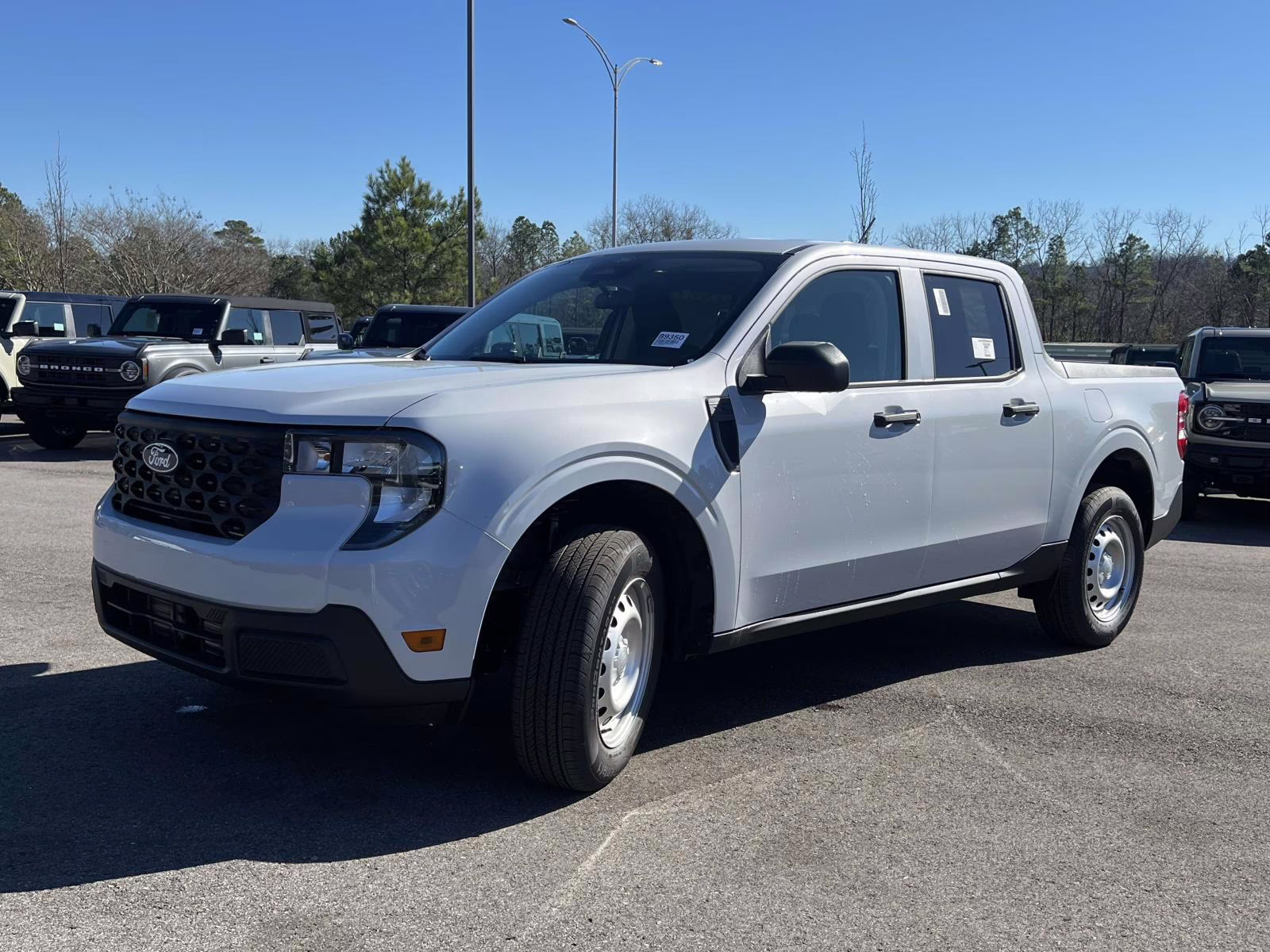 2026 White Metallic Ford Maverick XL AWD Truck