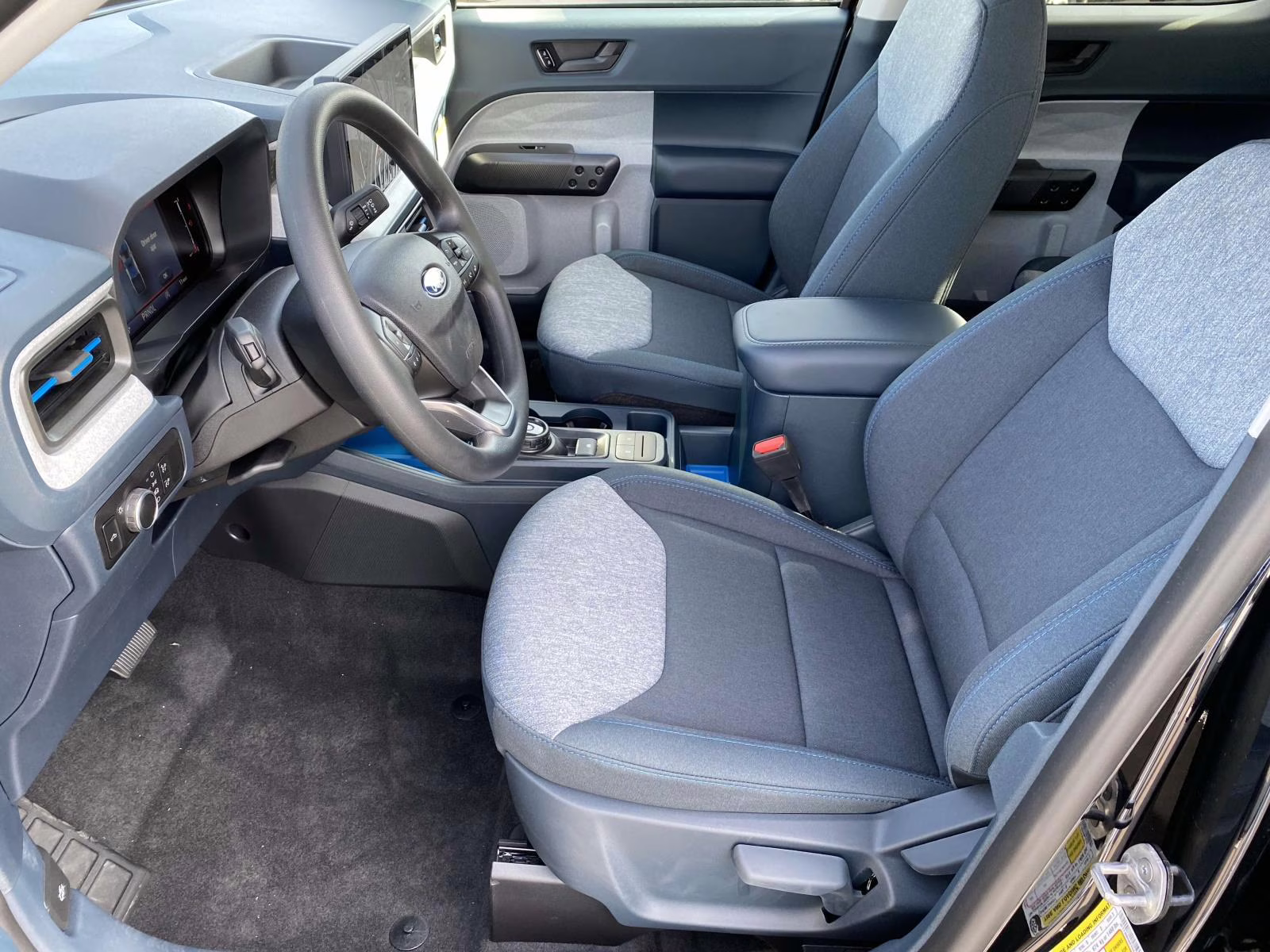 2026 Shadow Black Ford Maverick XLT FWD Truck