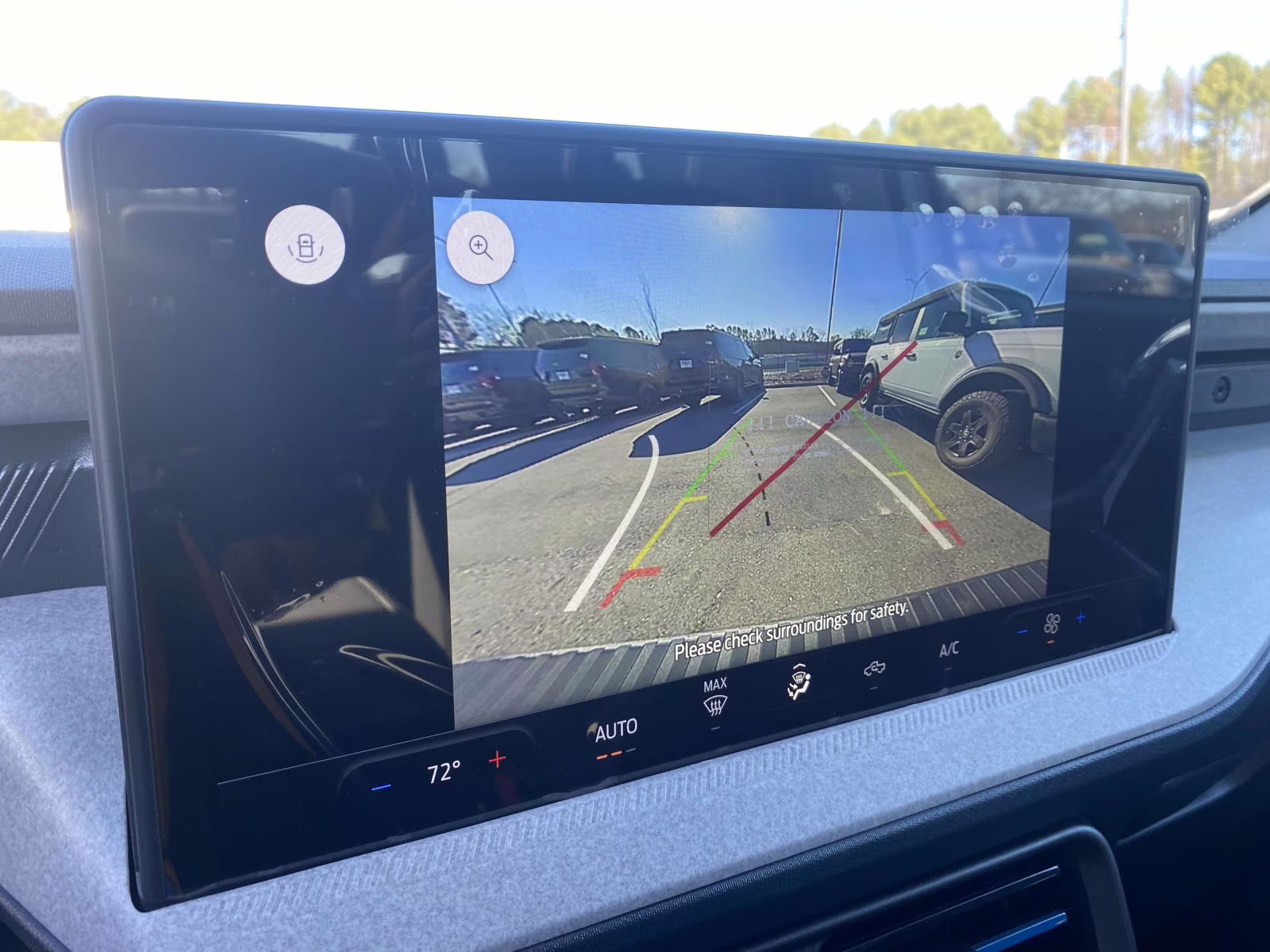 2026 Oxford White Ford Maverick XLT FWD Truck