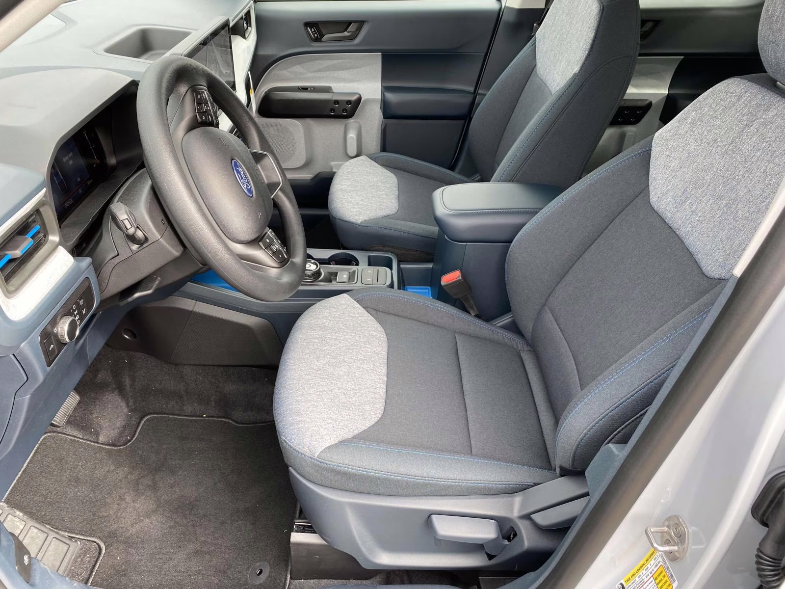 2026 White Metallic Ford Maverick XLT FWD Truck