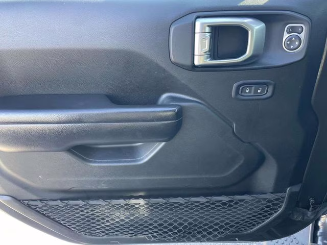 2019 Granite Crystal Metallic Clearcoat Jeep Wrangler Unlimited Sport S 4X4 SUV