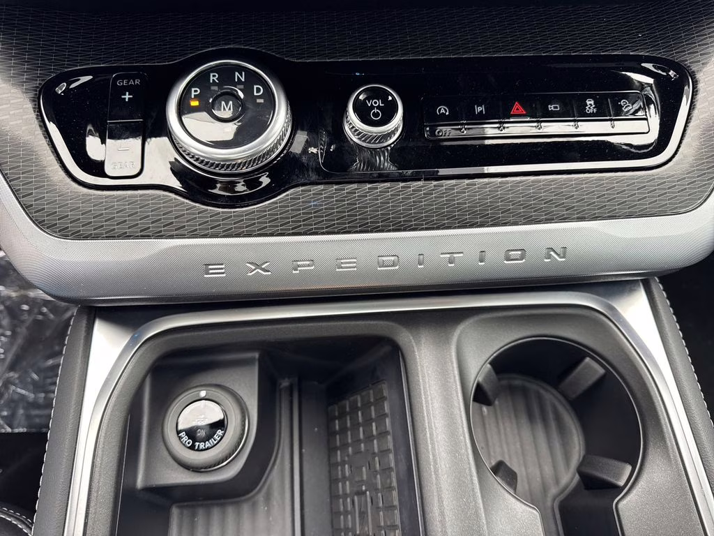 2025 Gray Metallic Ford Expedition Max Platinum 4X4 SUV