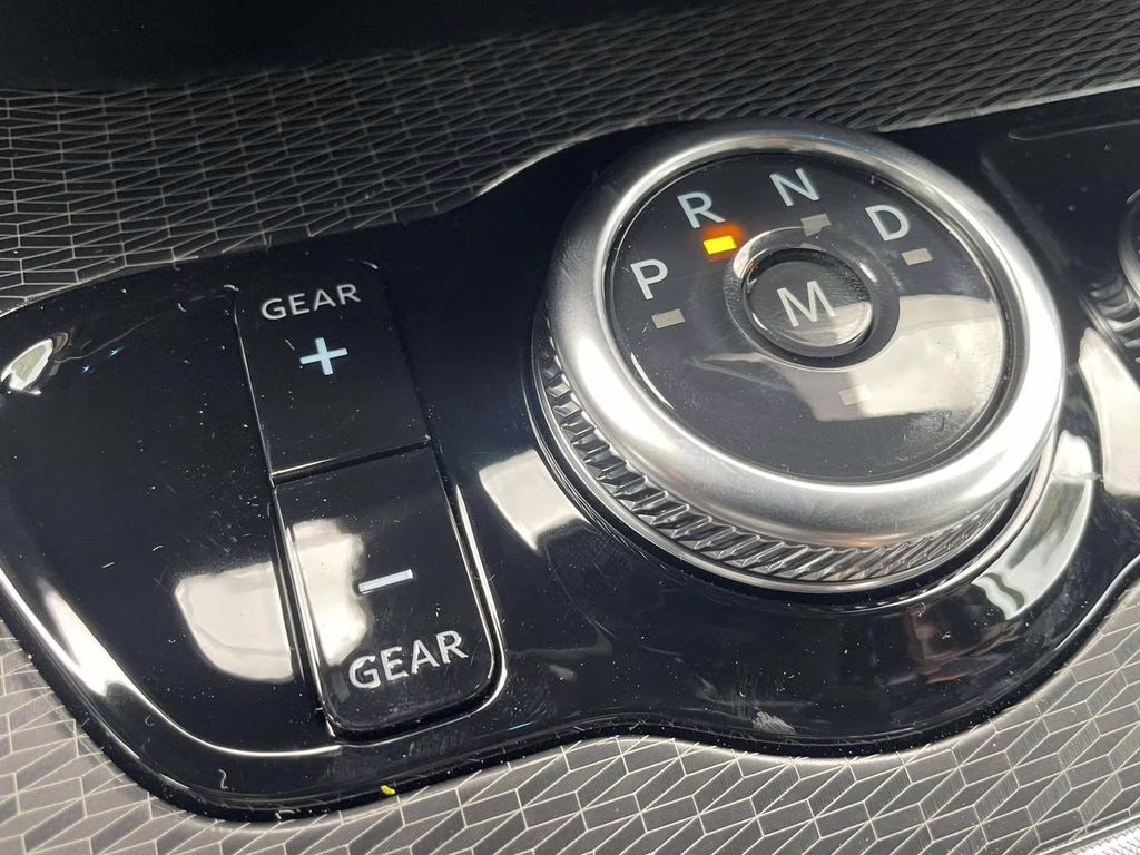 2025 Black Metallic Ford Expedition Max Platinum 4X4 SUV