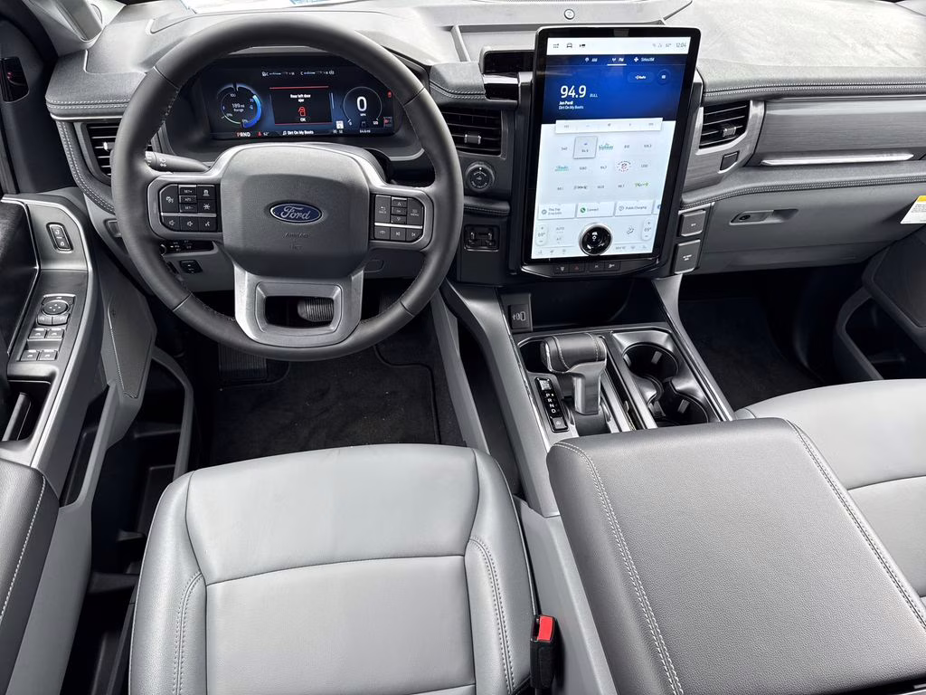 2025 Black Metallic Ford F-150 Lightning Flash AWD Truck