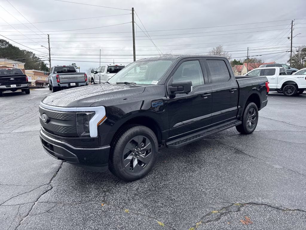 2025 Black Metallic Ford F-150 Lightning Flash AWD Truck