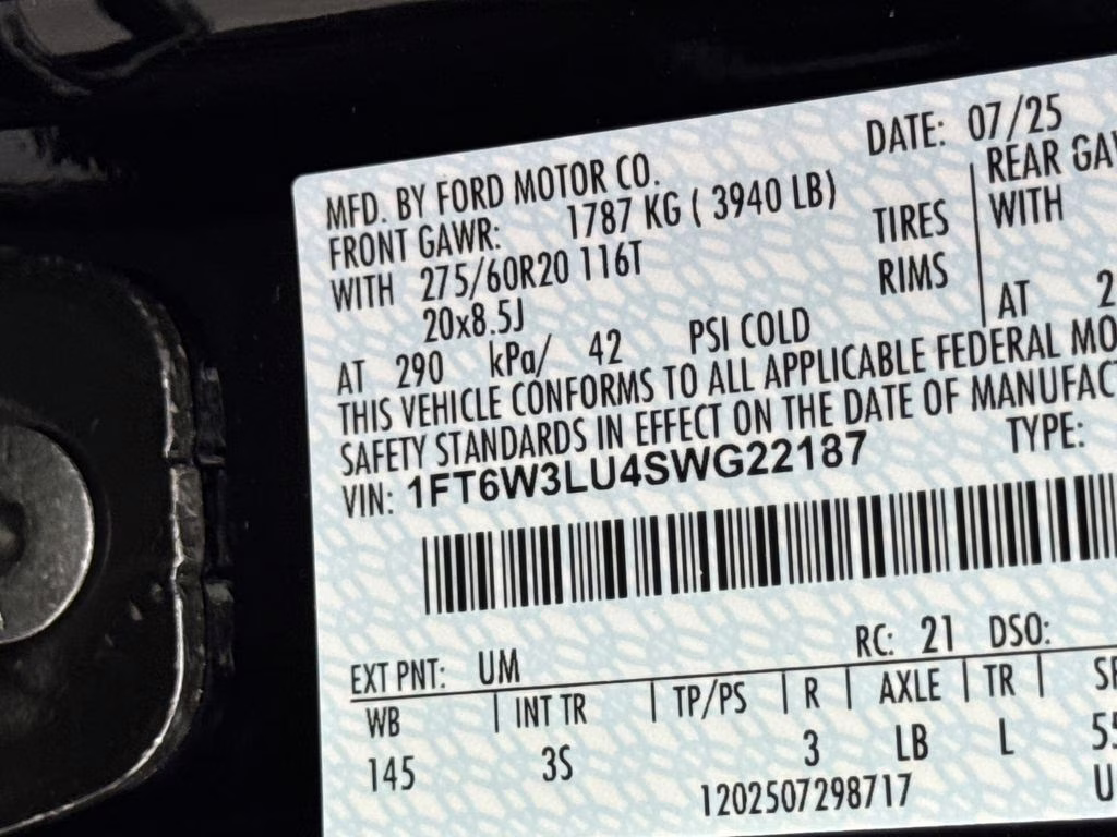 2025 Black Metallic Ford F-150 Lightning Flash AWD Truck