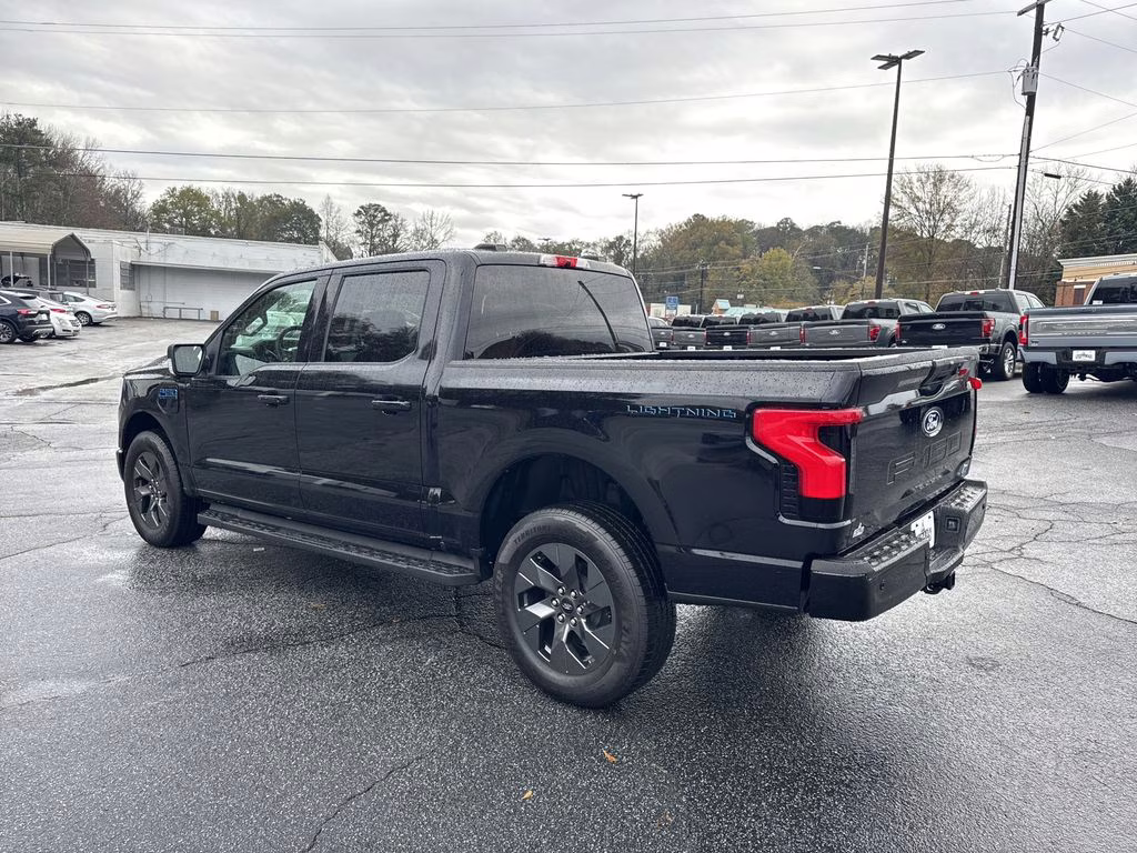 2025 Black Metallic Ford F-150 Lightning Flash AWD Truck