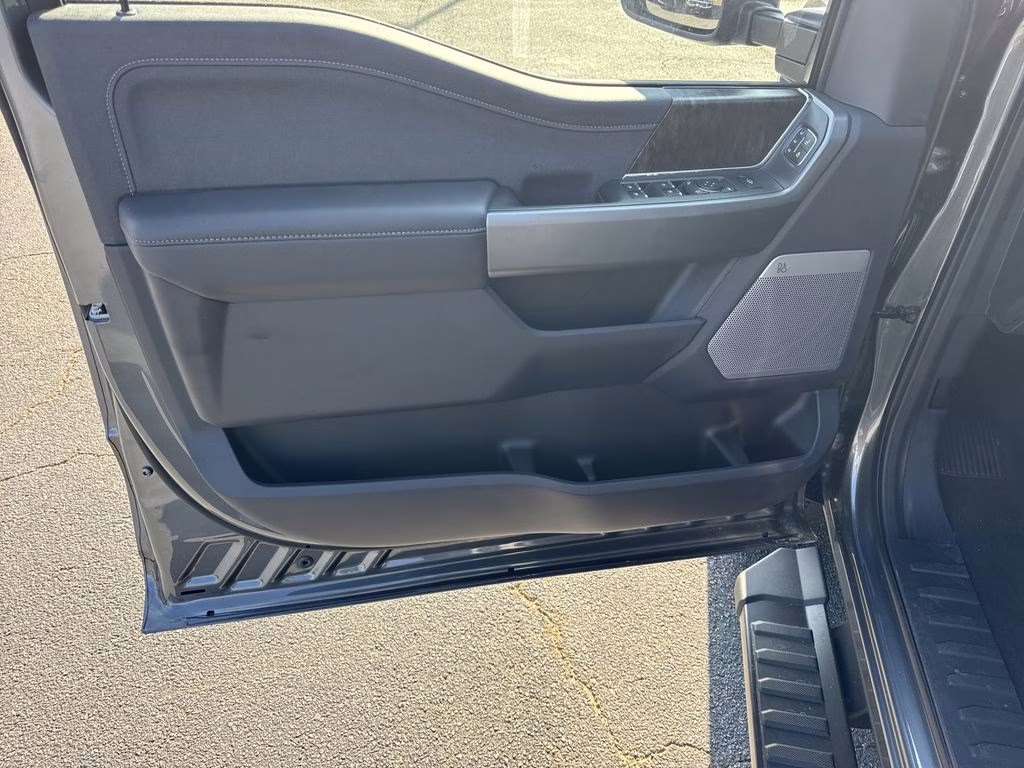 2026 Gray Metallic Ford Super Duty F-250 SRW Lariat 4X4 Truck