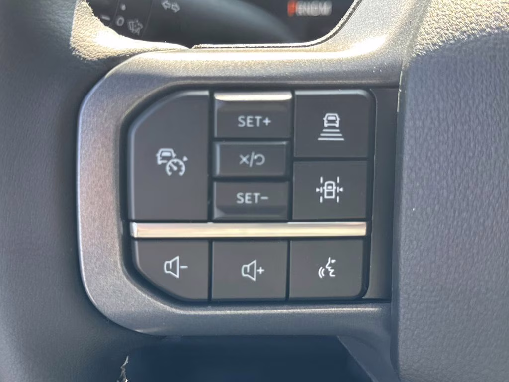 2026 Gray Metallic Ford Super Duty F-250 SRW Lariat 4X4 Truck