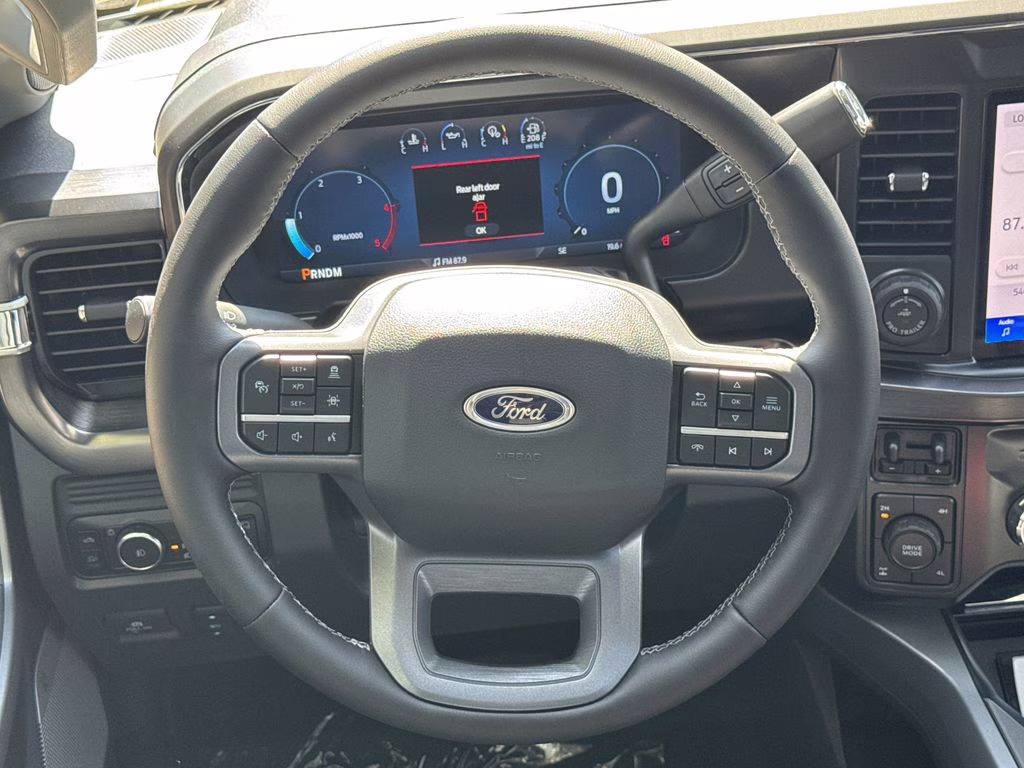 2026 Black Metallic Ford Super Duty F-350 SRW Lariat 4X4 Truck